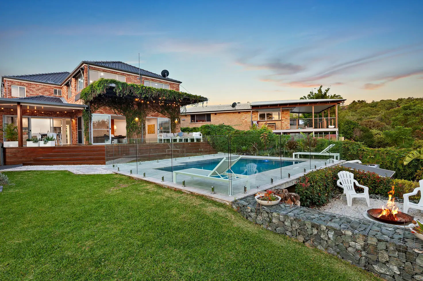 Main view of Homely house listing, 10 Raymond Street, Speers Point NSW 2284