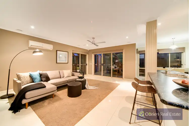 Fifth view of Homely house listing, 5 Viewbridge Close, Berwick VIC 3806