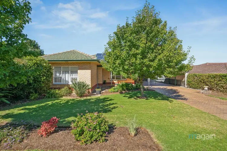 8 Dickson Road, Morphett Vale SA 5162