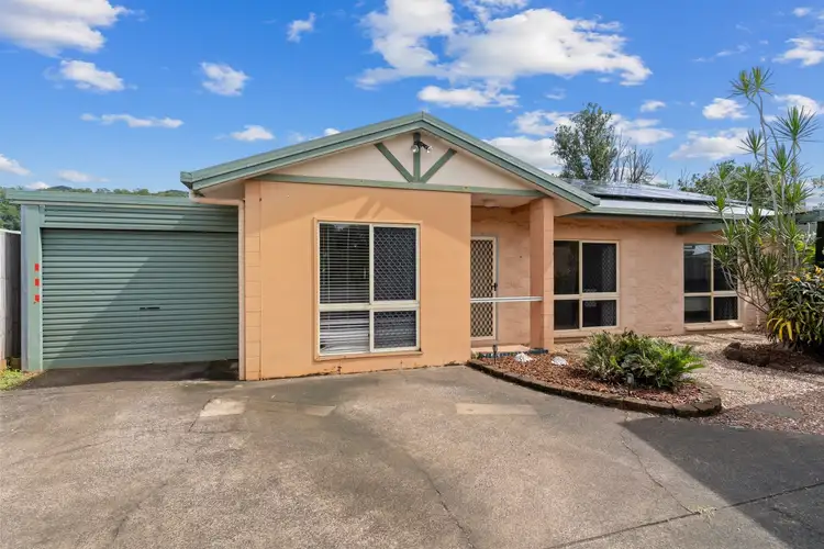 2/130 Robert Road, Bentley Park QLD 4869