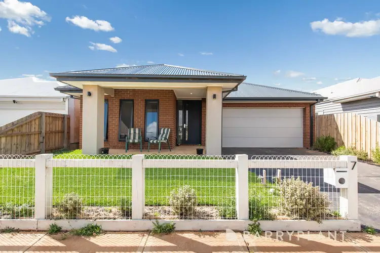 7 Ampitheatre Street, Eynesbury VIC 3338