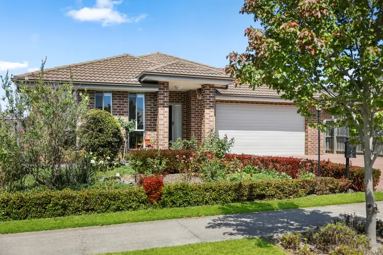 6 Turner Way, Renwick NSW 2575