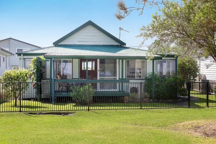 Second view of Homely house listing, 8 Lenora Avenue, Davistown NSW 2251