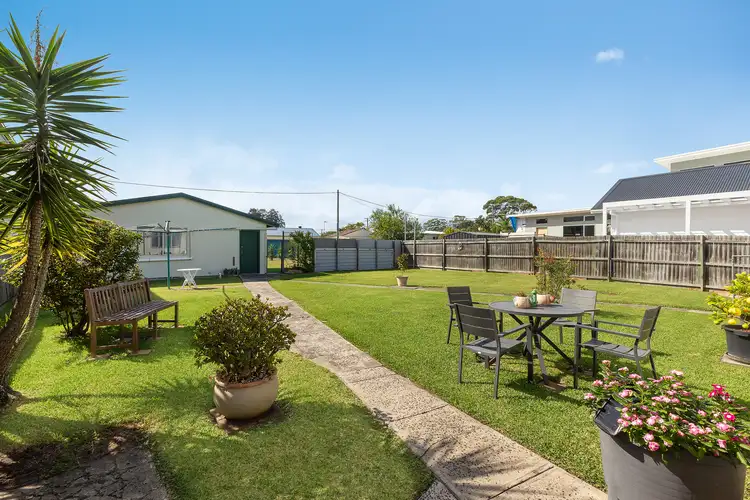 Fifth view of Homely house listing, 8 Lenora Avenue, Davistown NSW 2251