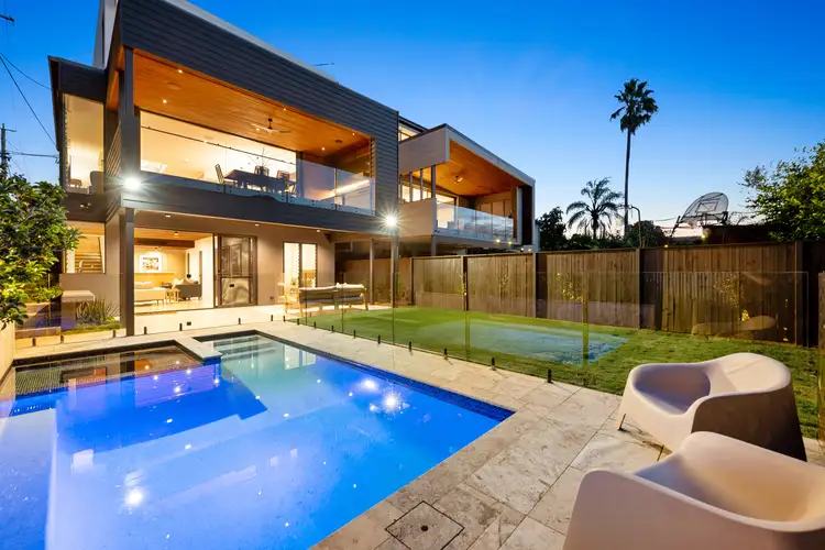 136 Sackville Street, Greenslopes QLD 4120