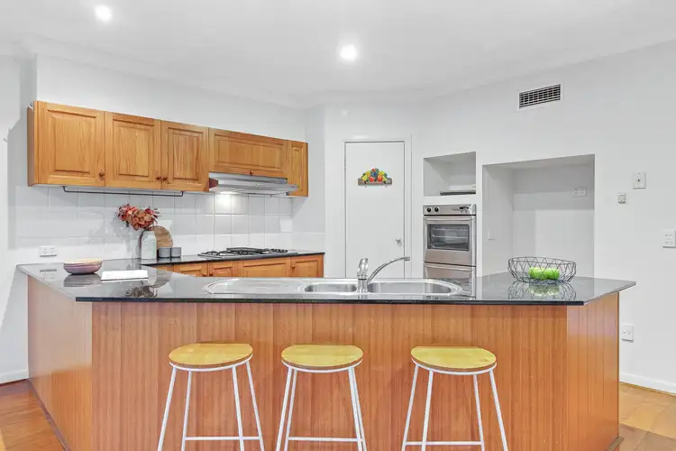 Seventh view of Homely house listing, 25 Sanctuary Lakes Sth Boulevard, Sanctuary Lakes VIC 3030