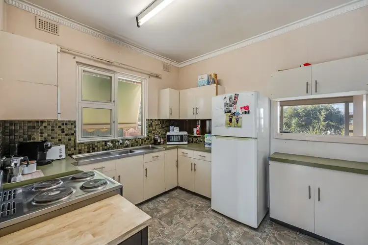 Fifth view of Homely house listing, 8 Landseer Crescent, Dernancourt SA 5075