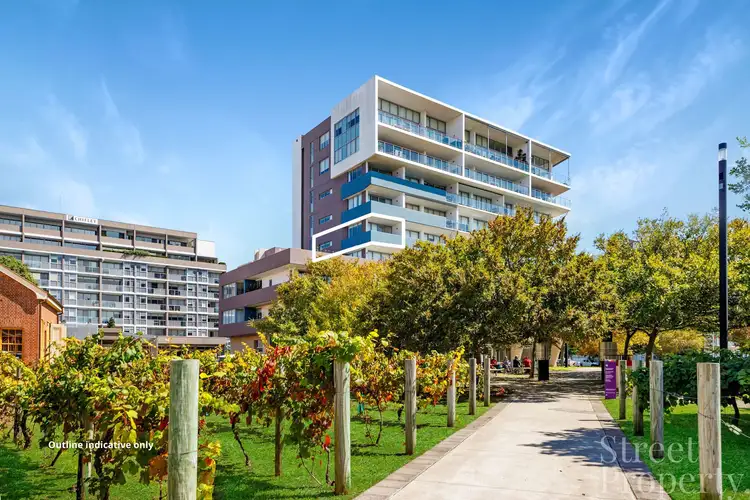 401/2 Honeysuckle Drive, Newcastle NSW 2300