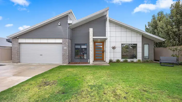 39 Carina Drive, Winter Valley VIC 3358