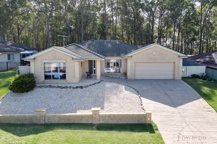 22 Stirling Crescent, Fletcher NSW 2287