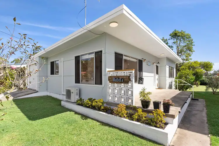13 Carroll Avenue, Lake Conjola NSW 2539