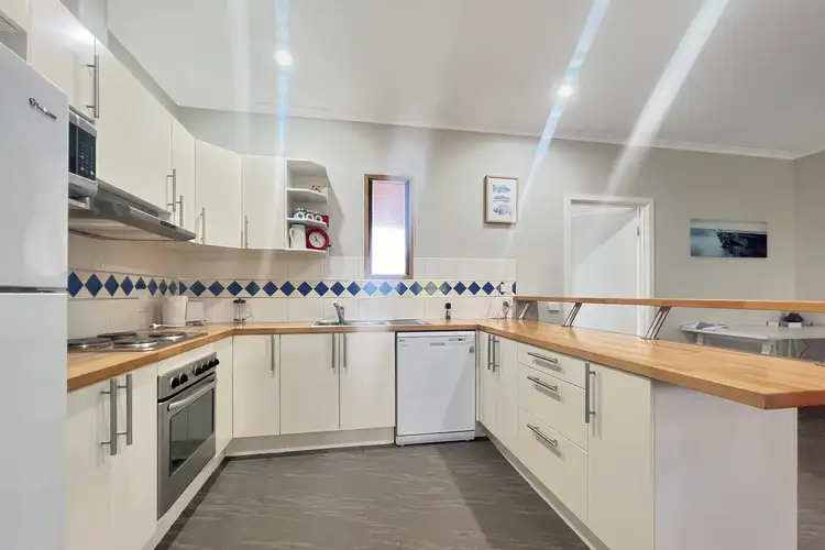 Second view of Homely house listing, 10 Endeavour Court, Coffin Bay SA 5607