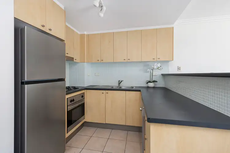 Third view of Homely apartment listing, 31/1-3 Sturdee Parade, Dee Why NSW 2099
