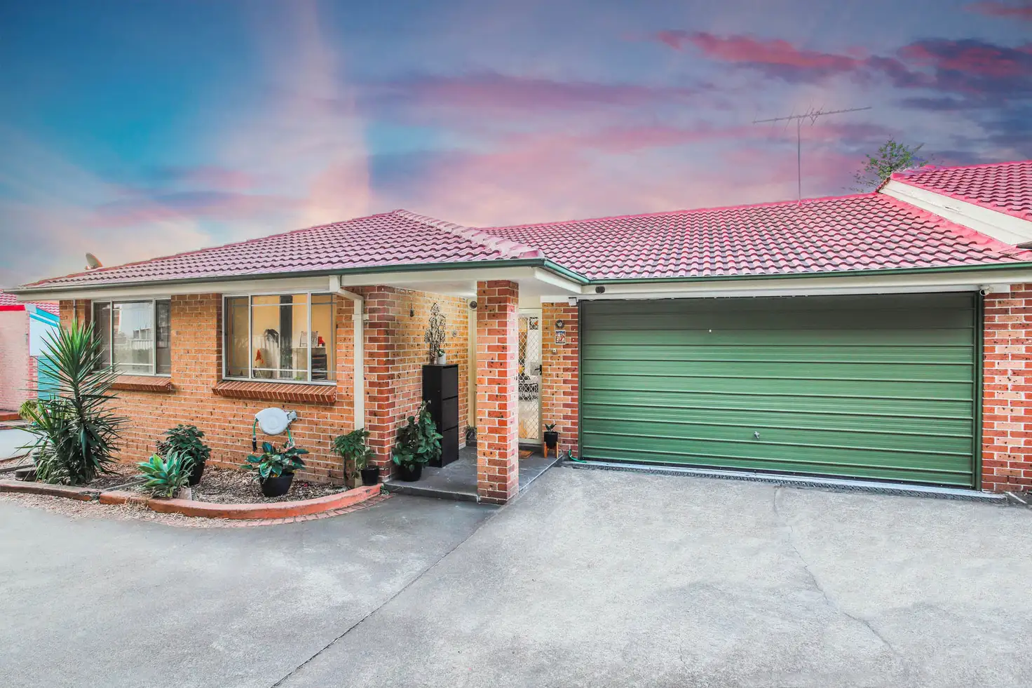 Main view of Homely villa listing, 2/4A Tungarra Road, Girraween NSW 2145