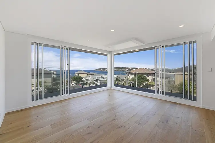 1/2A Pavilion Street