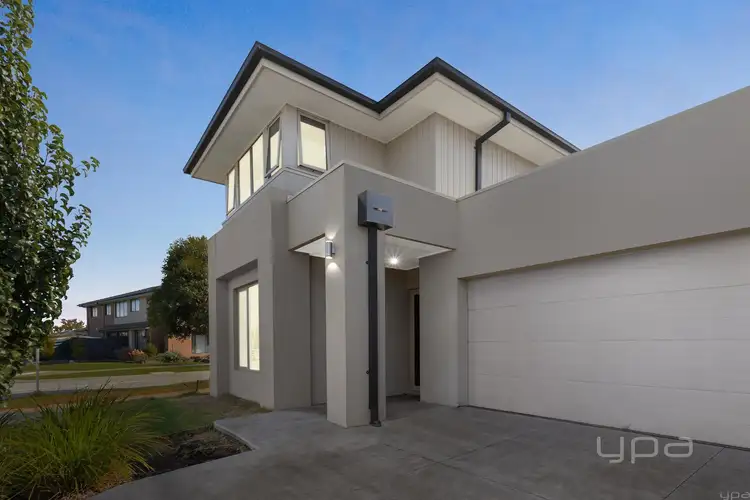 Second view of Homely house listing, 8 Taggerty Street, Werribee VIC 3030