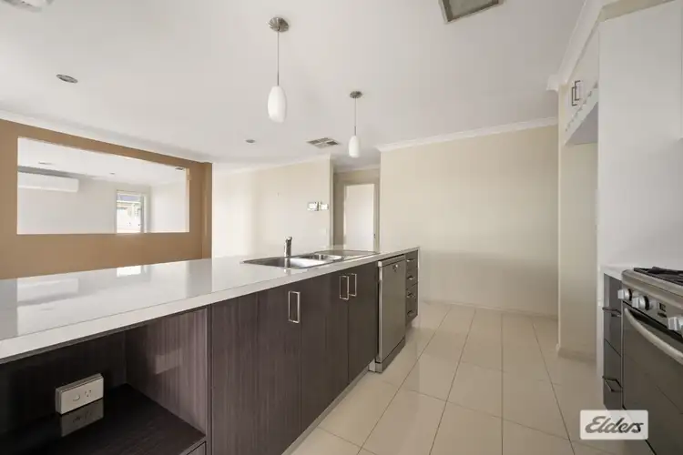 Fifth view of Homely house listing, 4 Inwood Crescent, Wodonga VIC 3690