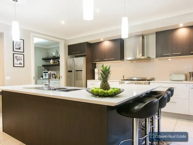 Second view of Homely house listing, 6 Faringdon Crescent, Cranbourne North VIC 3977