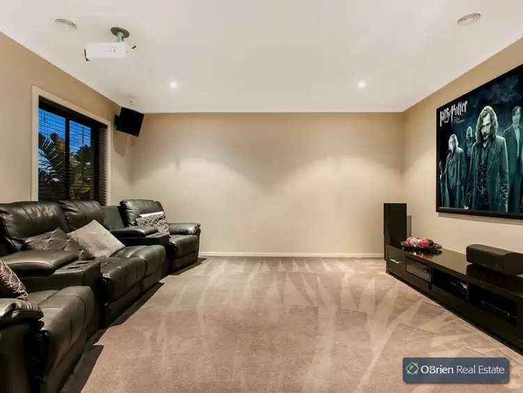 Sixth view of Homely house listing, 6 Faringdon Crescent, Cranbourne North VIC 3977