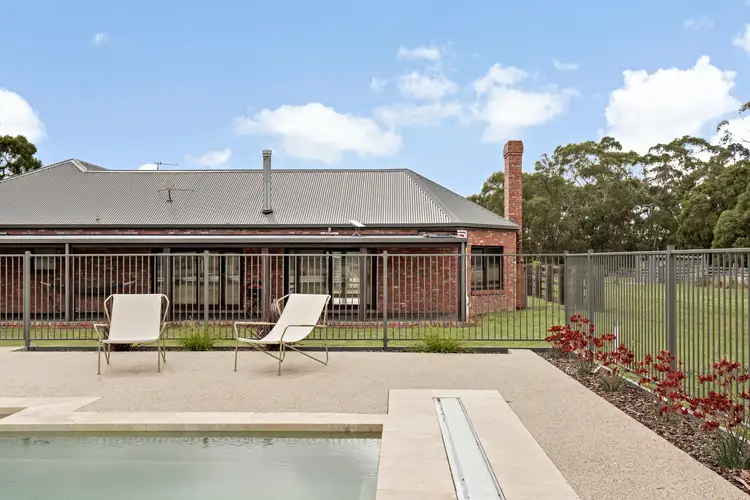 883 Bacchus Marsh Road, Bullengarook VIC 3437
