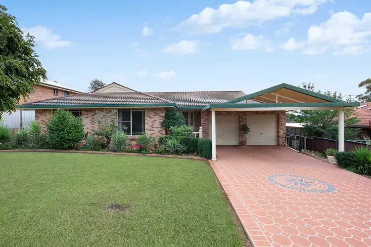 8 Wandoona Court