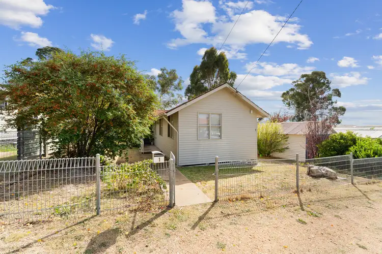 1 Nyora Street, Cooma NSW 2630