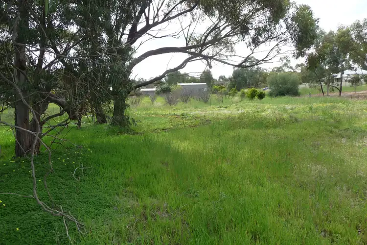 13 Lincoln Street, York WA 6302
