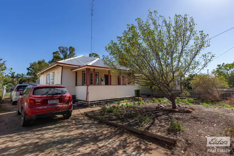 152 Chidlow Street East, Northam WA 6401