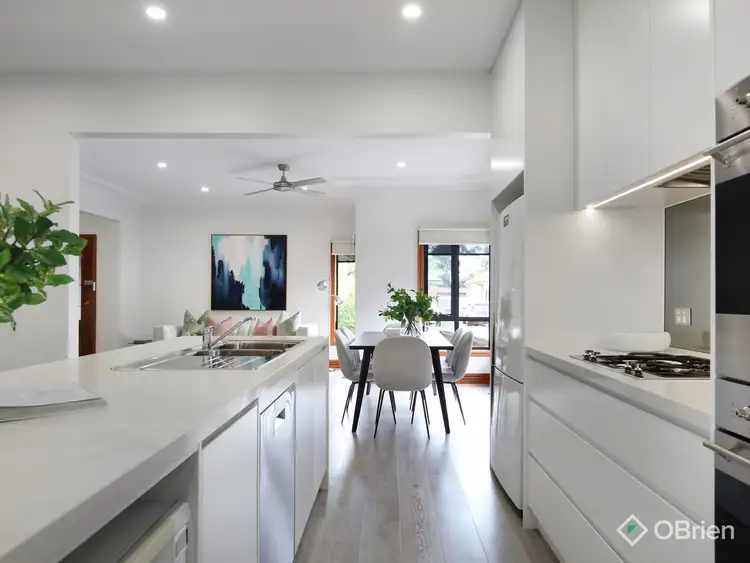 Sixth view of Homely townhouse listing, 1/8 Acacia Avenue, Oakleigh South VIC 3167