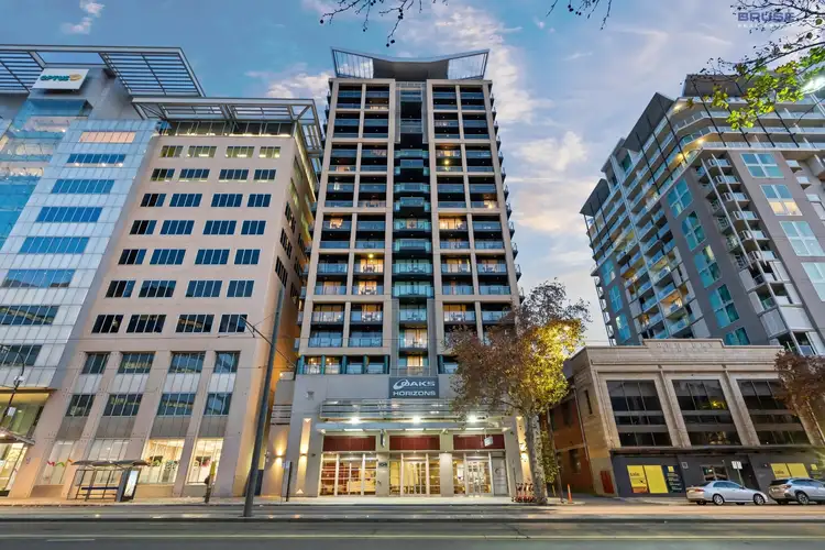 305/104 North Terrace