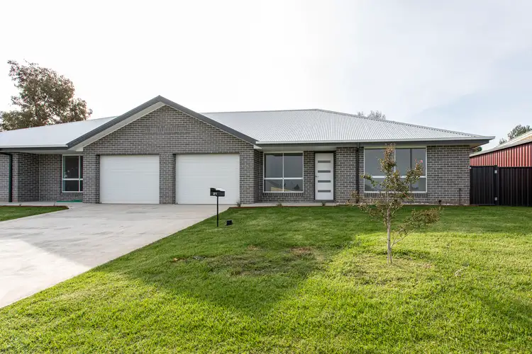 21 Smith Street, Cowra NSW 2794