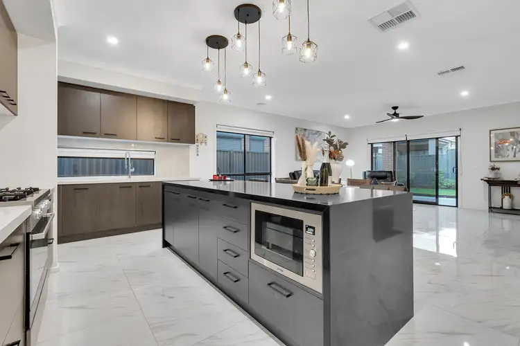 17 Distinctive Drive, Rockbank VIC 3335