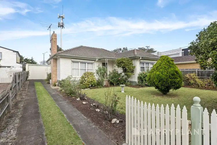 24 Ibbottson Street, Watsonia VIC 3087