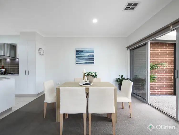 Fifth view of Homely townhouse listing, 27 Elizabeth Street, Oakleigh East VIC 3166