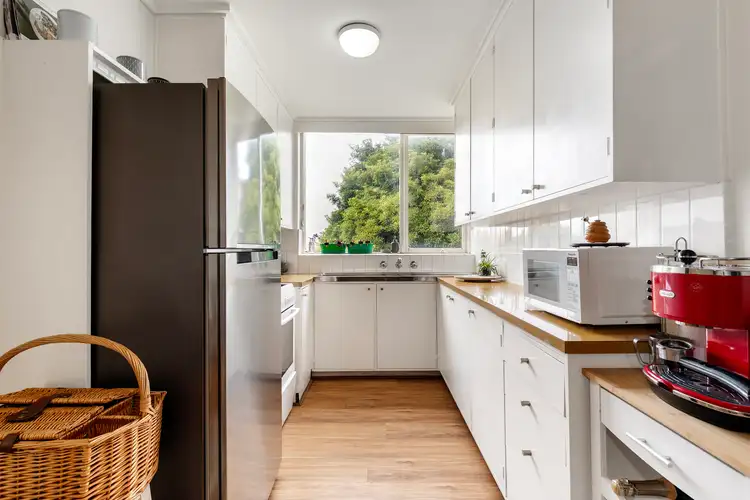 Fifth view of Homely apartment listing, 6/19 Robe Street, St Kilda VIC 3182