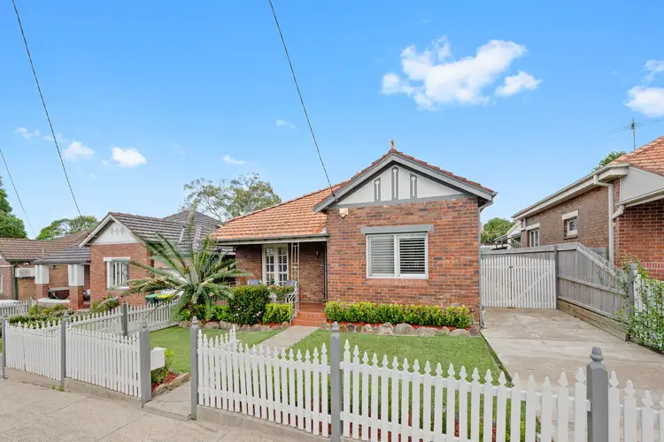 55 Russell Street, Russell Lea NSW 2046