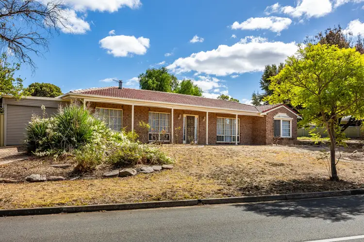 15 Paxton Court, Redwood Park SA 5097