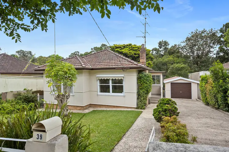 39 Abercrombie Street, West Wollongong NSW 2500