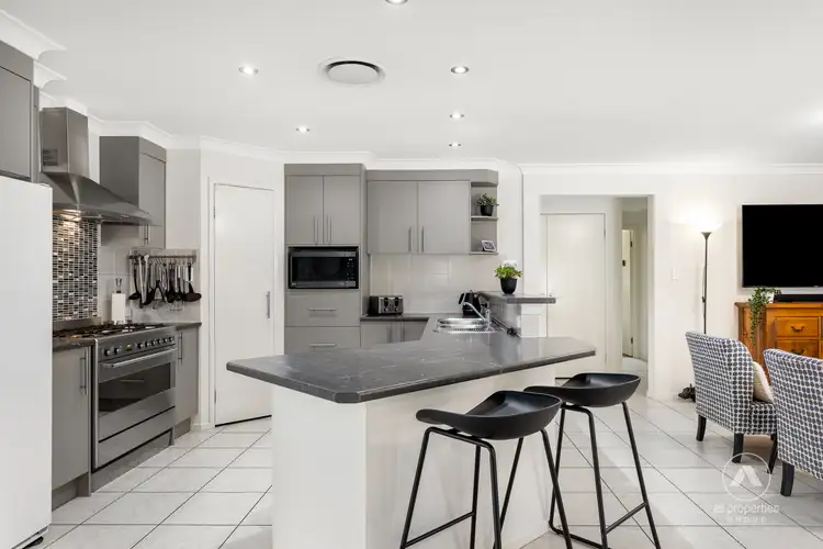 Fifth view of Homely house listing, 32 St Johns Way, Boronia Heights QLD 4124