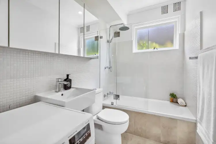 Fourth view of Homely apartment listing, 2/14 Jenkins Street, Collaroy NSW 2097