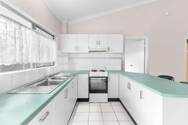 Fifth view of Homely unit listing, 6/12 Mayers Street, Manunda QLD 4870