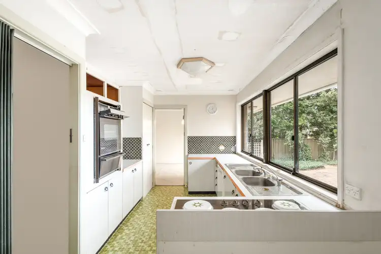 24 Merindah Road, Baulkham Hills NSW 2153