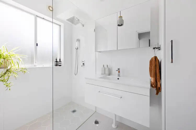 Sixth view of Homely apartment listing, 1/40-44 Dalley Street, Queenscliff NSW 2096