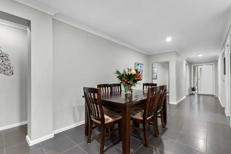 Sixth view of Homely house listing, 8 Pilgrim Drive, Hillside VIC 3037