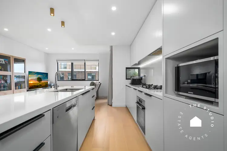 330/3 Gerbera Place