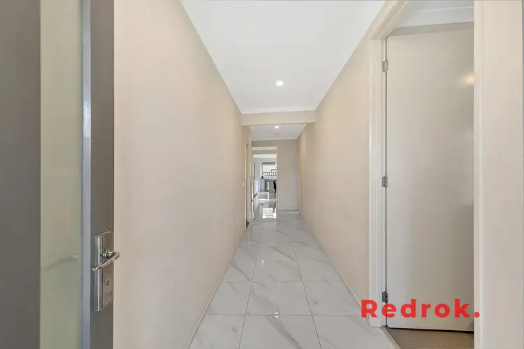 Second view of Homely house listing, 7 Featherwood Crescent, Craigieburn VIC 3064