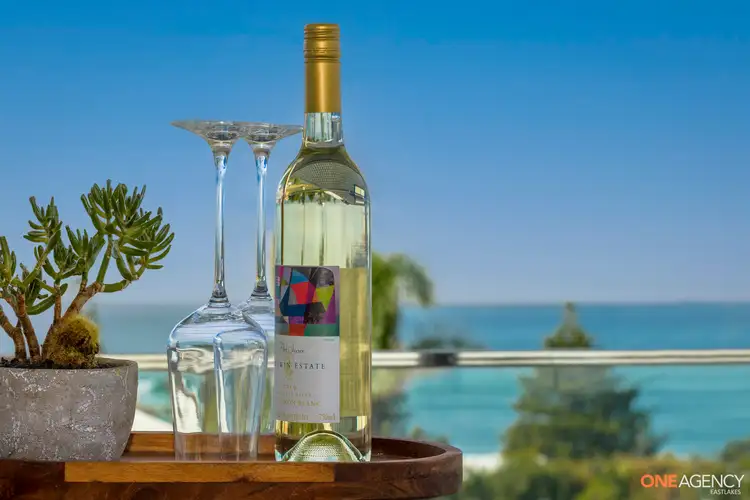 7 Park Avenue, Caves Beach NSW 2281