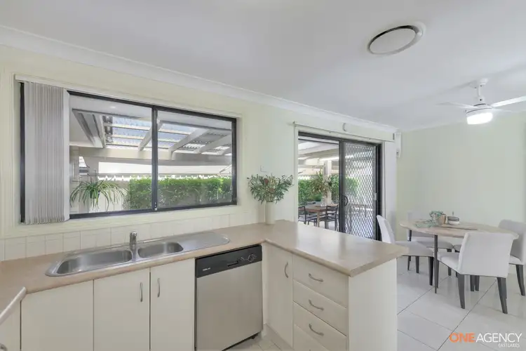 Fifth view of Homely villa listing, 15/319 Old Pacific Highway, Swansea NSW 2281