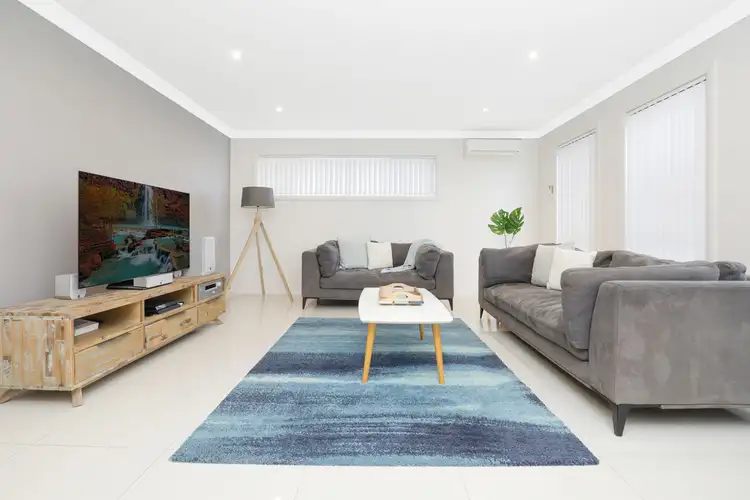 2/201 Wyndarra Way, Koonawarra NSW 2530