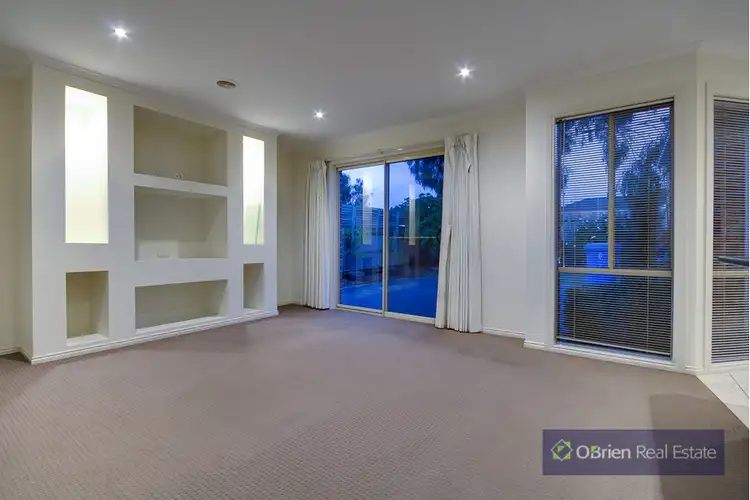 Sixth view of Homely house listing, 2 Lilac Crescent, Berwick VIC 3806